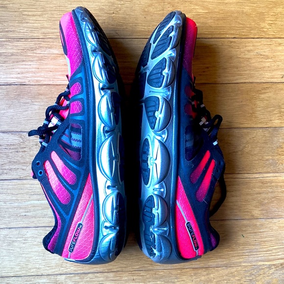 Brooks Pureflow P2 Women’s 10 running sneakers bright coral/pink, black & silver - Picture 10 of 13